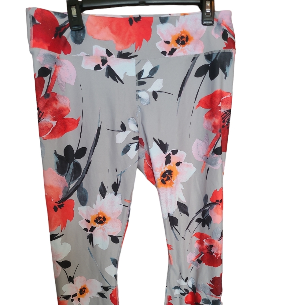 Fabletics Flowered Grey Leggings XL